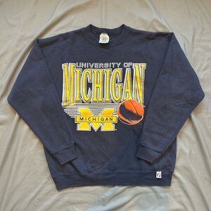 Vintage Logo 7 / NCAA / Michigan University Crew neck Sweater